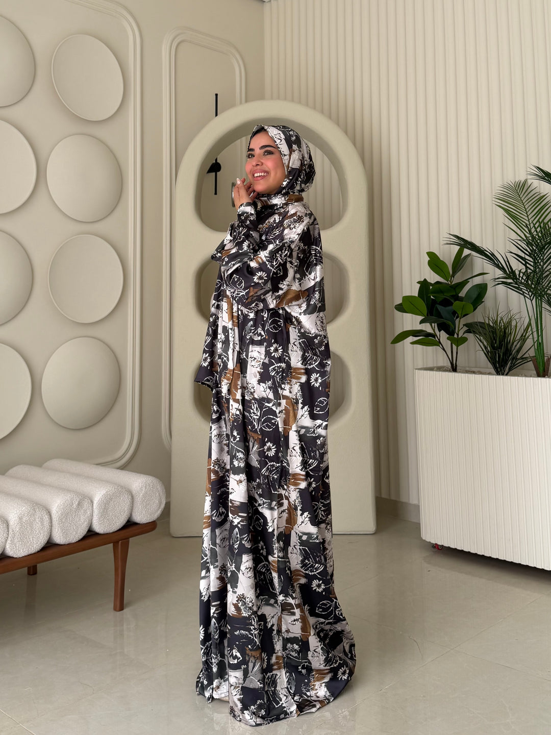 Isdal Stain Midnight Bloom