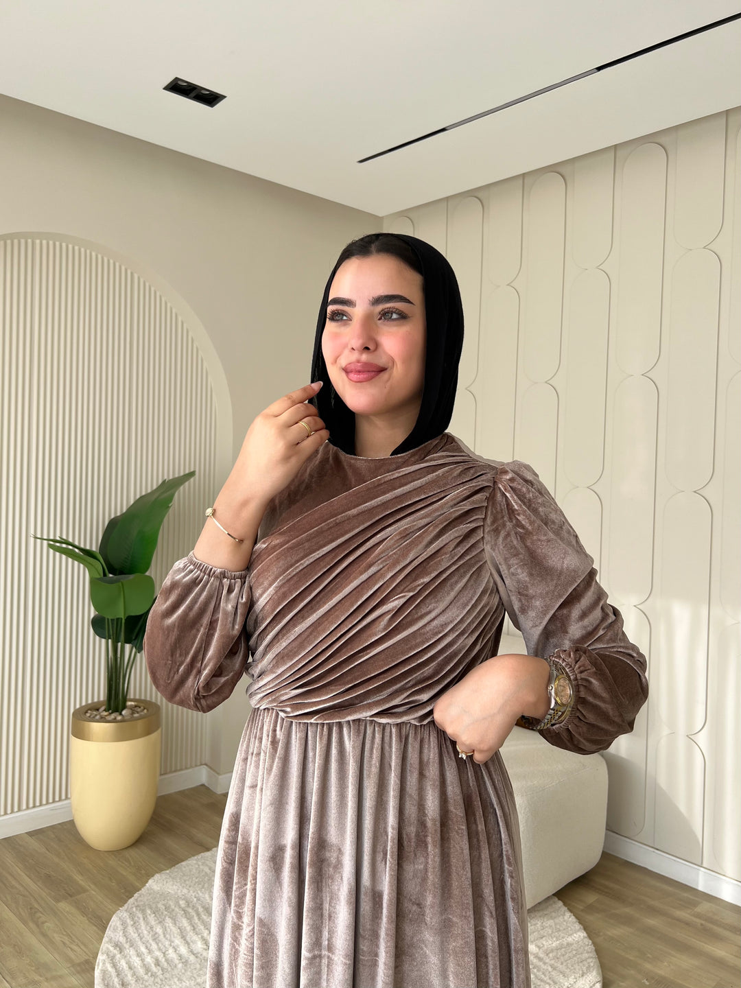 Dress French Velvet Biege