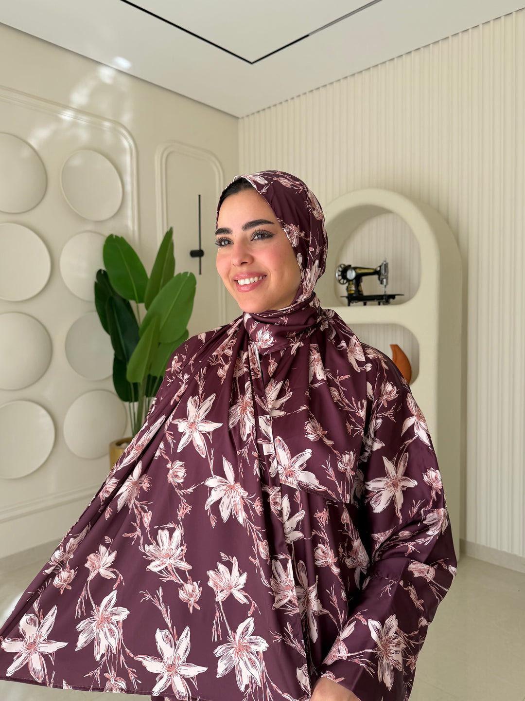 Isdal Stain Flower Burgandy